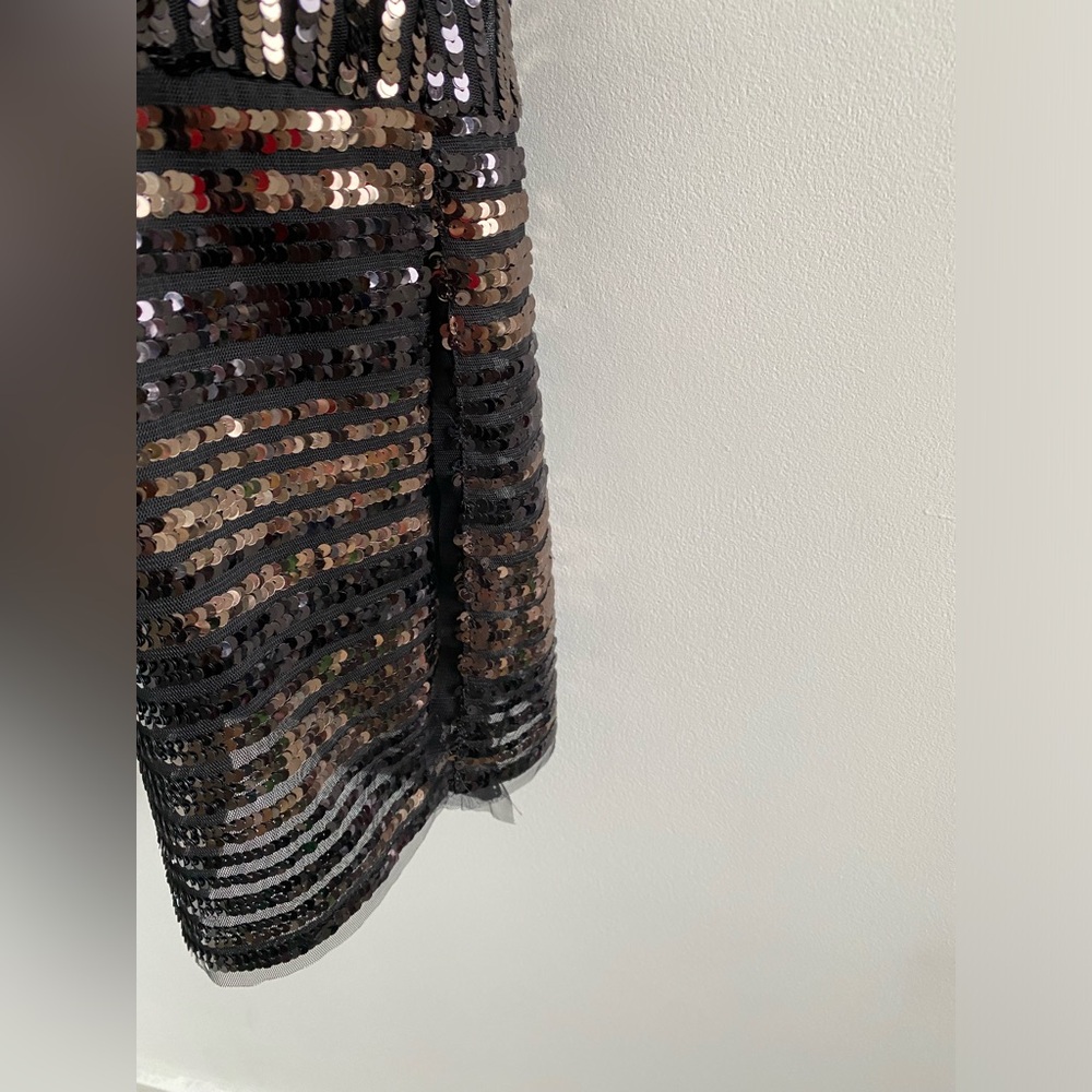BCBGMaxAzria Black & Gold Sequin Wrap Dress Size Small New With Tag - Picture 11 of 12